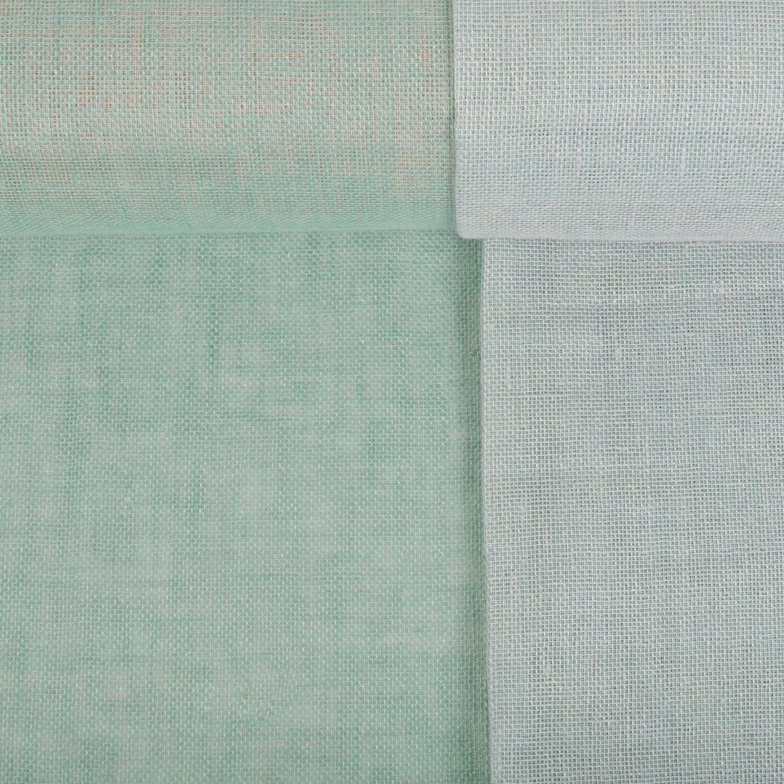 Double-sided  linen fabric in light mint, 220 g/m²